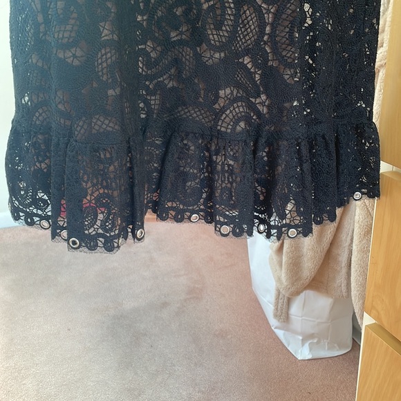 Michael Kors eyelet lace dress with chain - size XL - Picture 7 of 8